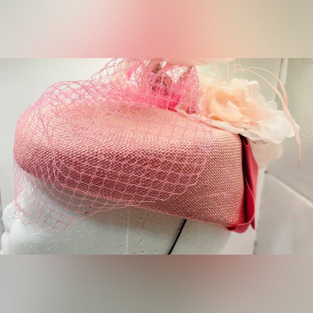 Vintage Ruth Alan Pillbox Hat with Birdcage - Picture 5 of 10